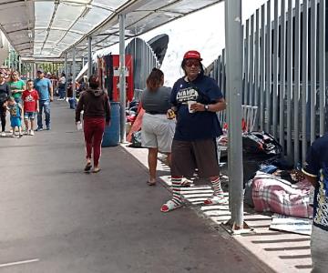 Migrantes son removidos de pasaje Juárez en Nogales tras permanecer 10 días