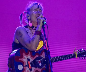 El rock de Aterciopelados vibró en las Fiestas del Pitic 2023