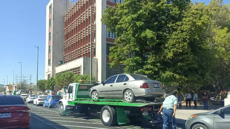 Choque carambola en Rosales deja daños materiales (Foto: Tadeo Cruz/EXPRESO)