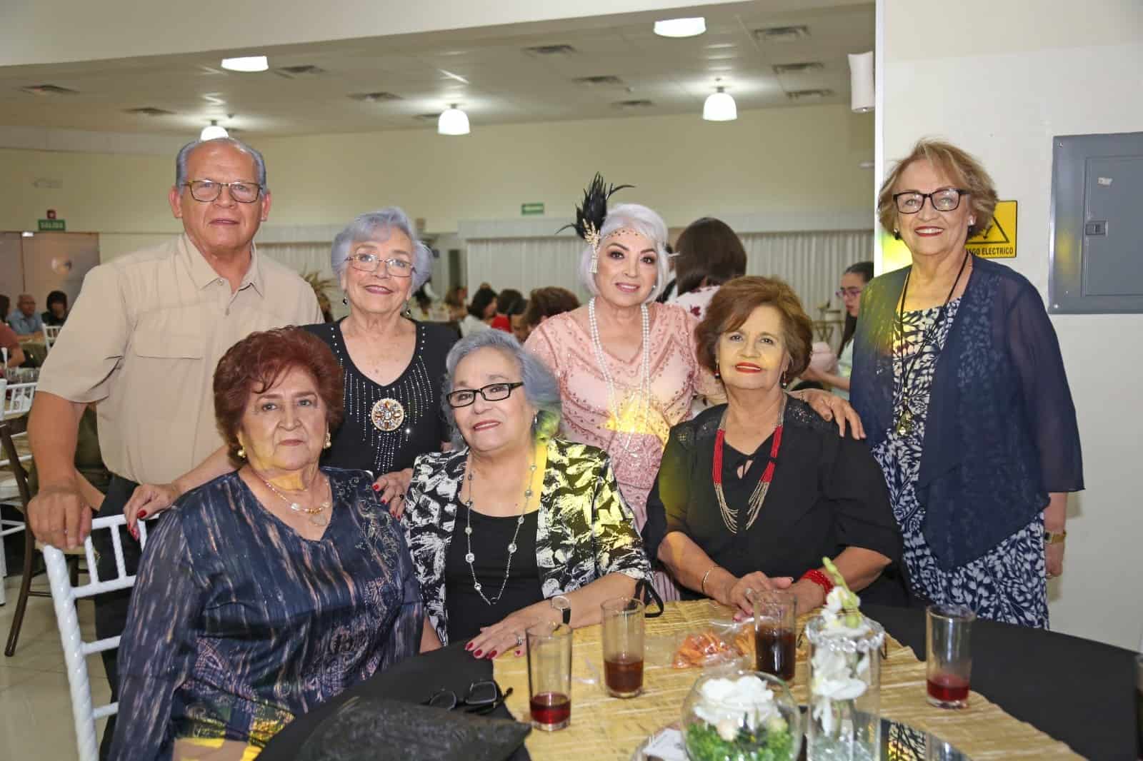 María Dolores Leyva Valencia celebra 70 años