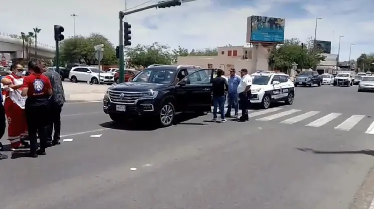 Hombre de la tercer edad lesionado teas ser atropellado (Foto:Tadeo Cruz/EXPRESO)