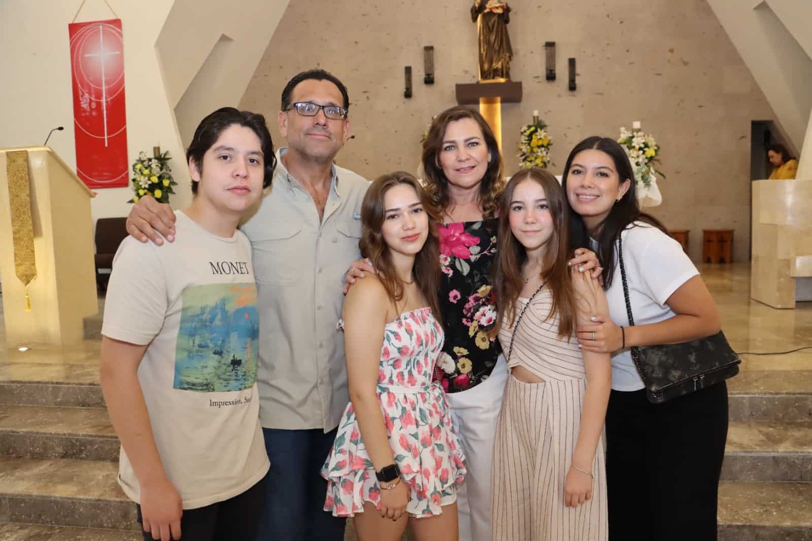 Con misa da gracias por su cumpleaños