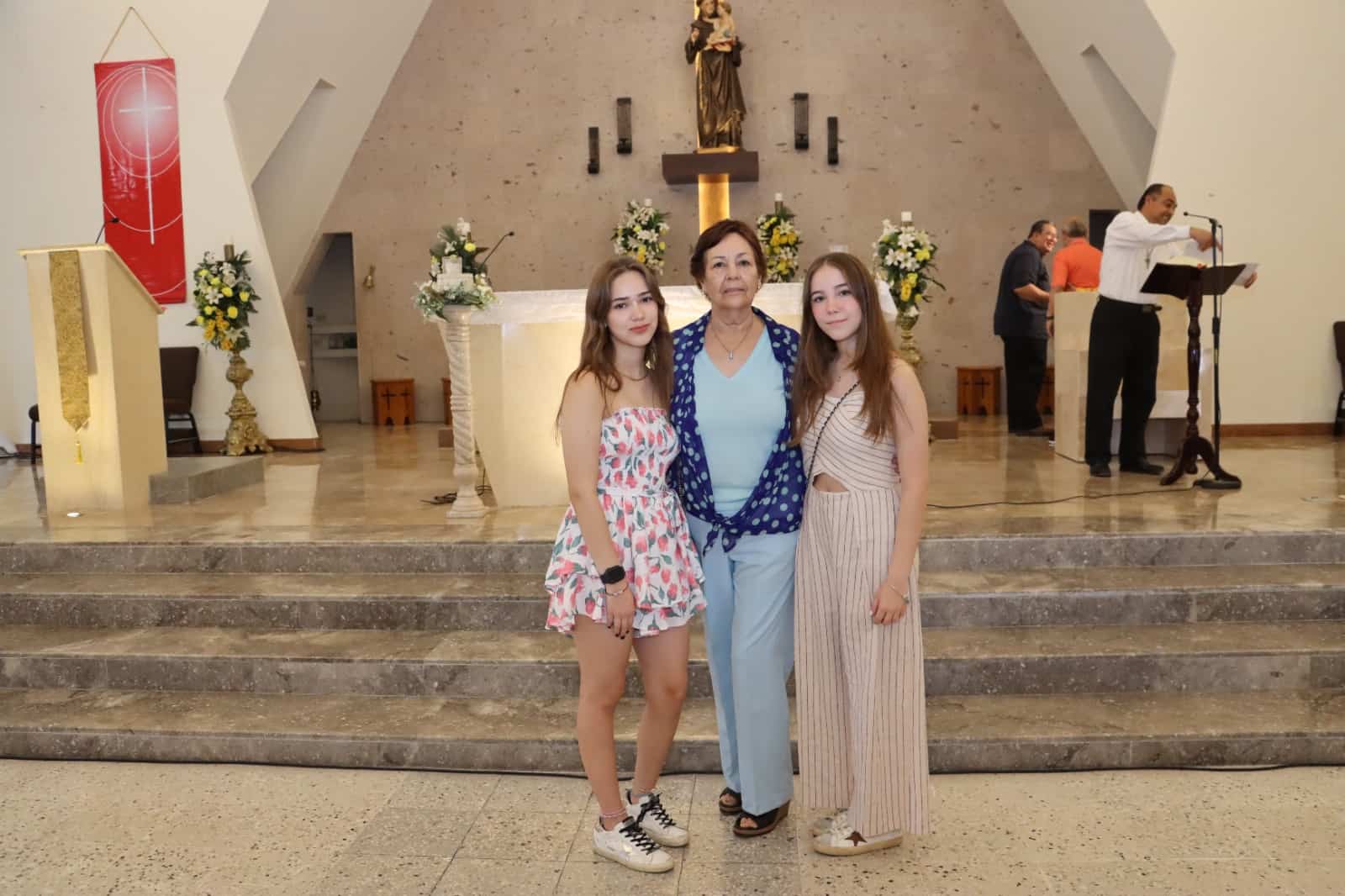 Con misa da gracias por su cumpleaños