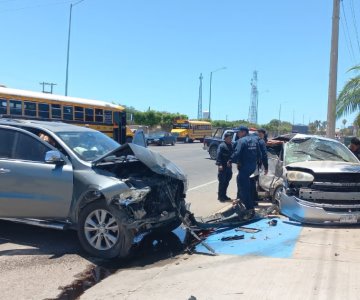 Mujer mayor fallece tras impacto de accidente vial; hay 5 lesionados