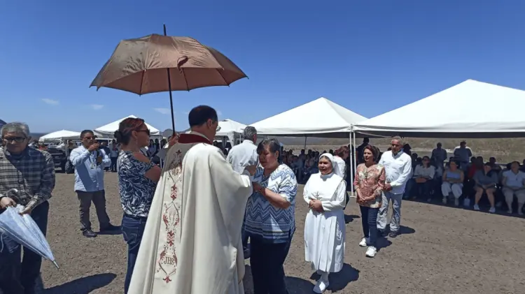 Realizan Santa Misa. (Foto: Ana Camargo / EXPRESO)