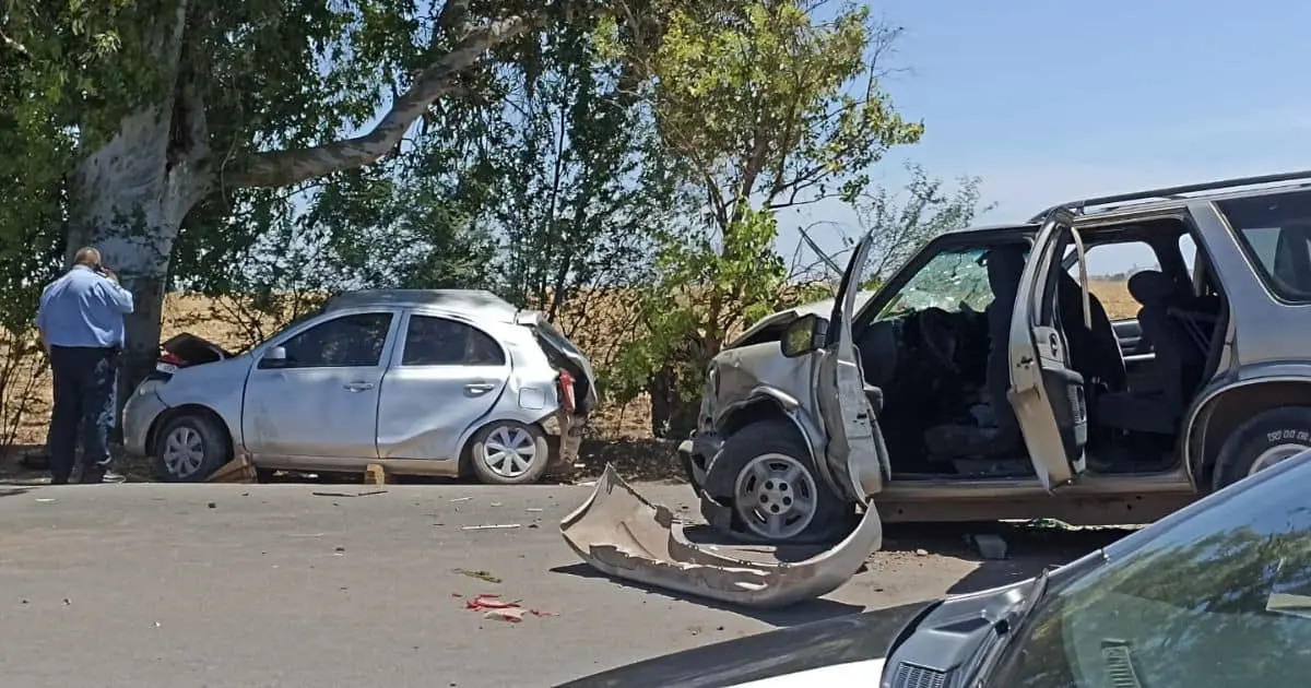 Mueren dos adultos mayores en fuerte choque en Ciudad Obregón