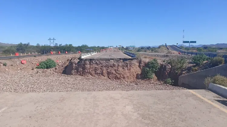 Puente El Valiente en la Hermosillo-Guaymas sigue sin ser reparado (Foto:Claudia Alejandri/EXPRESO)