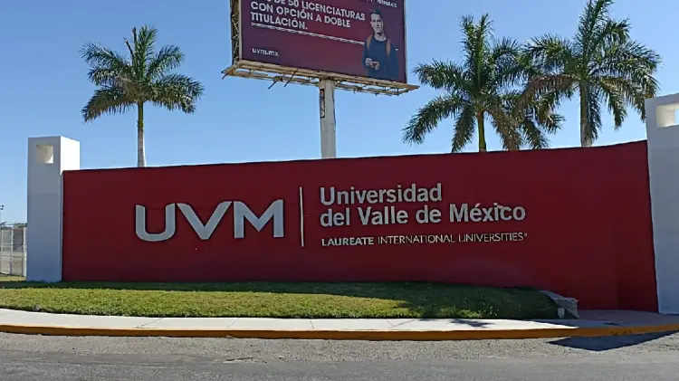 Falsa agresión armada moviliza en universidad moviliza a policías (Foto:Tadeo Cruz/EXPRESO)