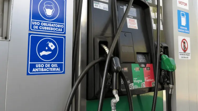 Hay un total de 936 municipios en México sin gasolineras. (Foto: Agencia Reforma/EXPRESO)