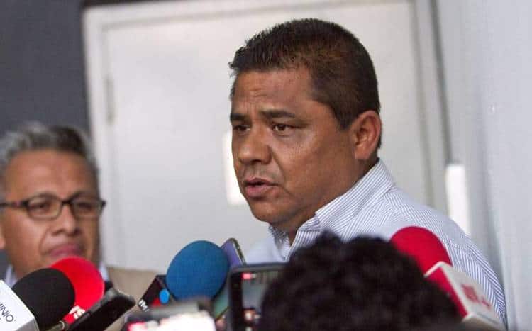 Padre de Debanhi aclara que no habrá bioserie de su hija por esta razón
