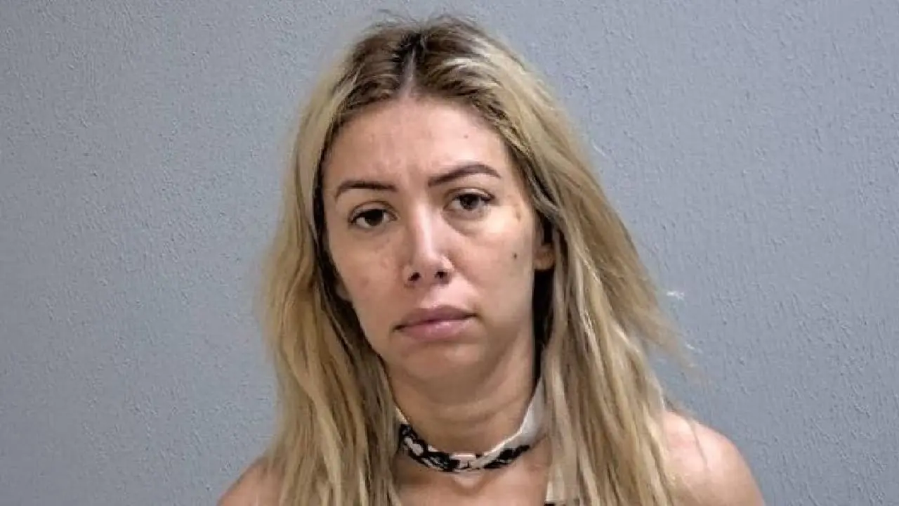 Regidora de Reynosa enfrenta cargos estatales en Texas; seguirá presa