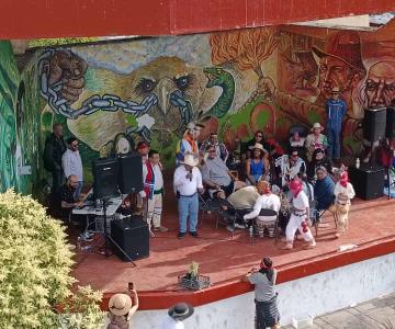 Muestran sus danzas y tradiciones