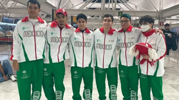 Estudiantes de matemáticas (Foto: Agencia Reforma / EXPRESO)