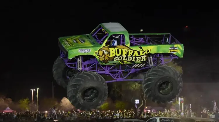 Monster Truck HMO (Foto: Especial / EXPRESO)