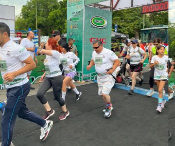 Se lleva a cabo la Primera Carrera de Campeones Sonora en Hermosillo