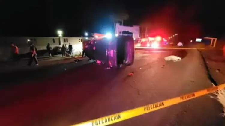 Hombre muere prensado en accidente carretero en Guaymas (Foto:Especial/EXPRESO)