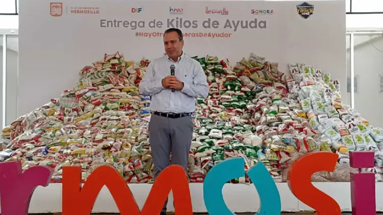 Entregan 5 mil kilos de ayuda alimentaria (Foto: Víctor Valido/EXPRESO)