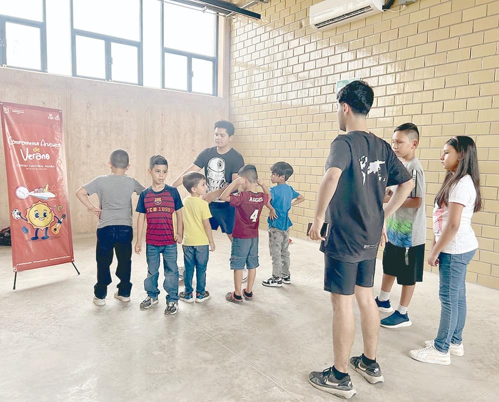 Construyen comunidad con arte en Campamento Artístico de Verano