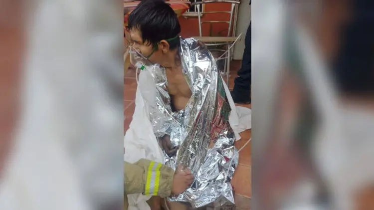 Hombre sufre quemaduras por conectarse a registro subterráneo (Foto:Especial/EXPRESO)