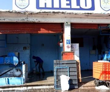 Altas temperaturas causa desabasto de hielo en comercios de Sonora