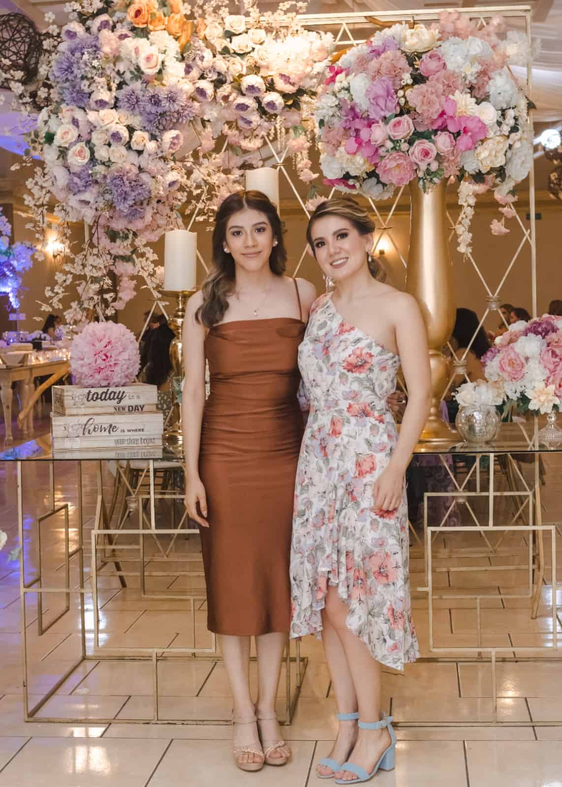 Recibe Jessica grandioso Bridal Shower