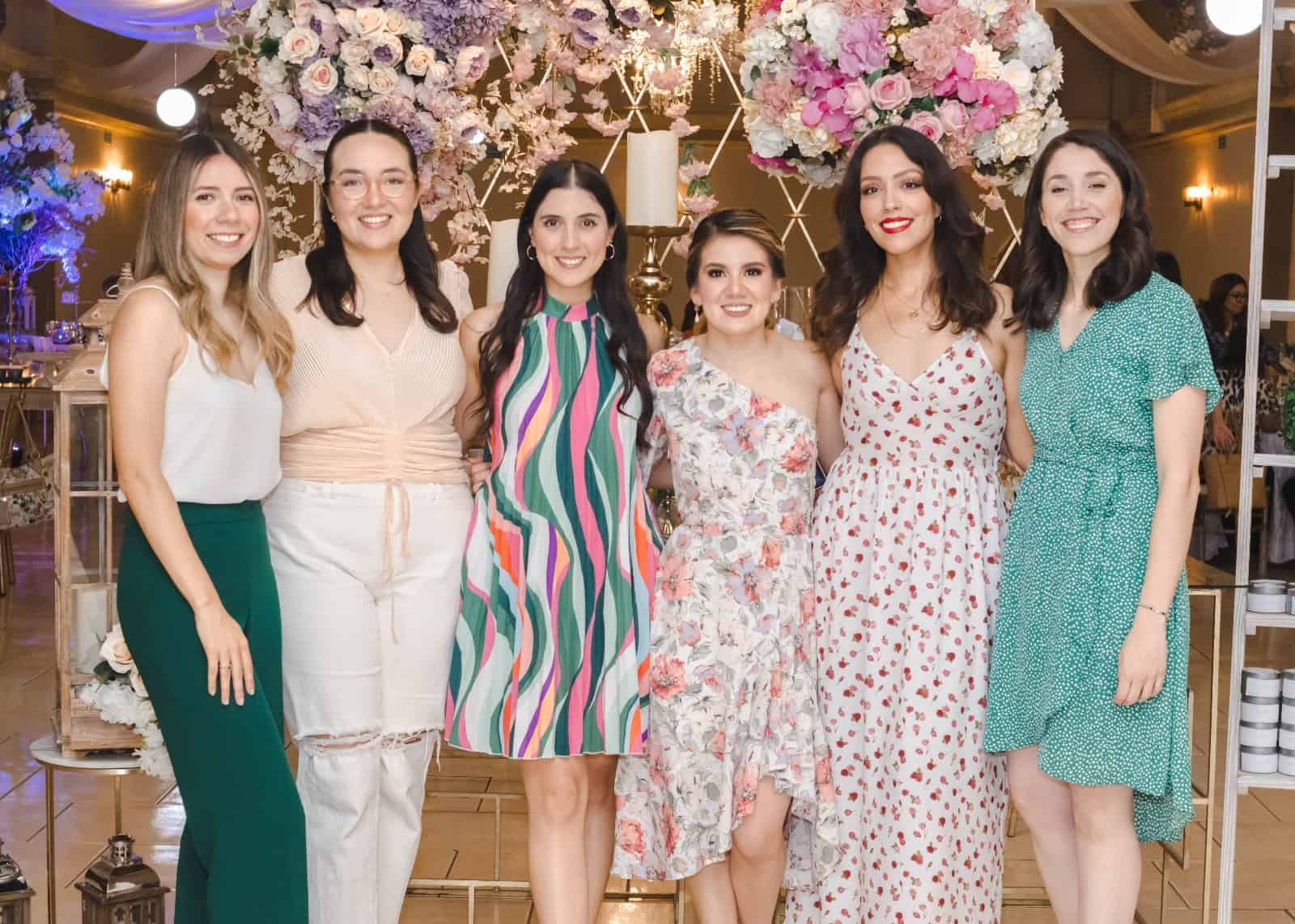 Recibe Jessica grandioso Bridal Shower