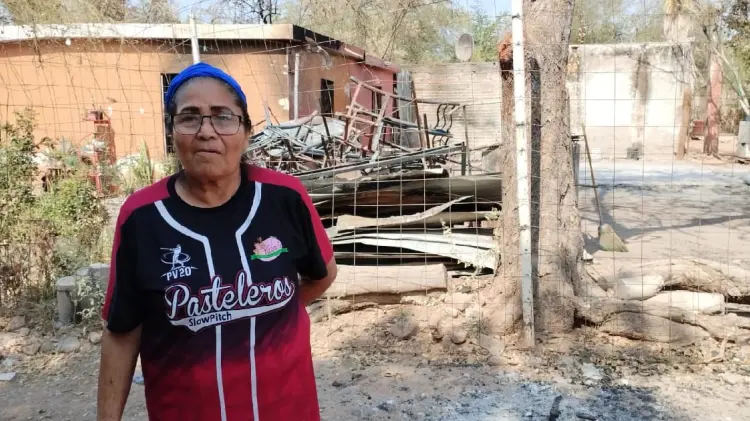 Familia de Rosario pide apoyo tras perder todo en incendio de su hogar (Foto:John Castellón/EXPRESO)