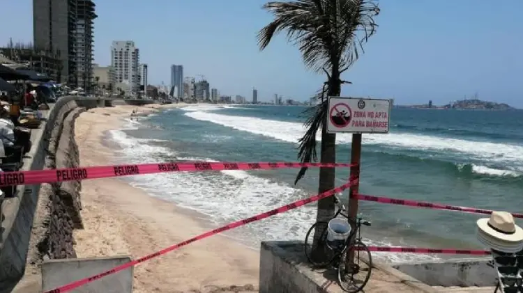 Autoridades cierran 8 playas en Mazatlán por huracán Beatriz (Foto:Especial/EXPRESO)