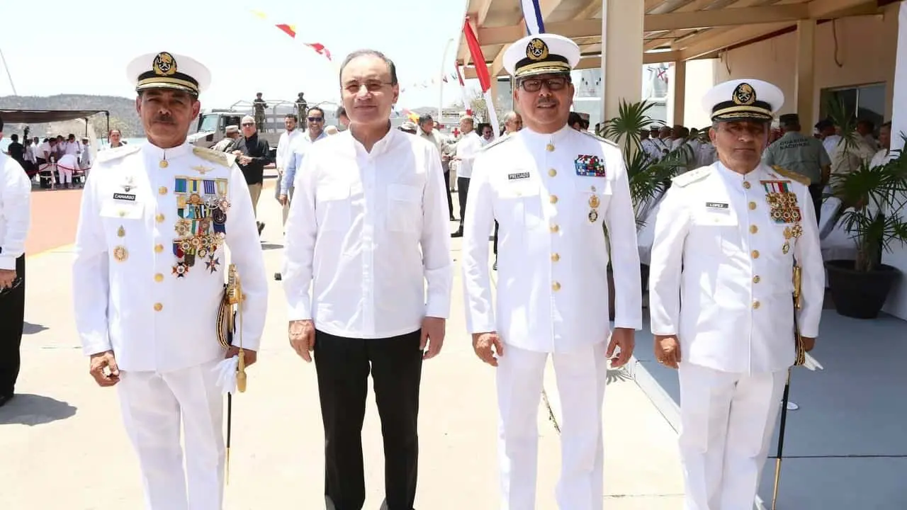 Semar Guaymas realiza ceremonia de cambio de mando