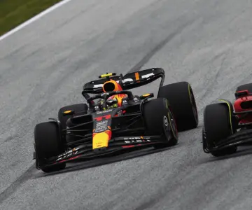Checo se cuela al podio en el GP de Austria tras salir 15 en la parrilla