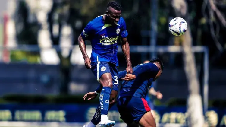 Julián Quiñones tuvo su debut no oficial (Foto: Especial/EXPRESO)