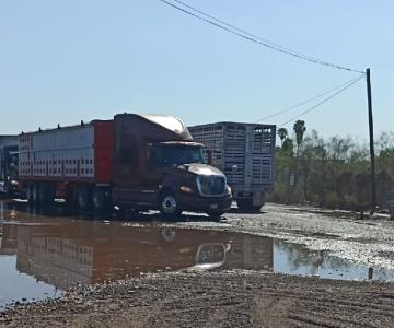 Periférico de Navojoa pone en riesgo a los automovilistas