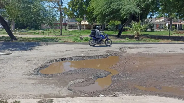 Las calles de Ciudad Obregón comenzaron a deteriorarse con las lluvias. (Foto: Especial / EXPRESO)