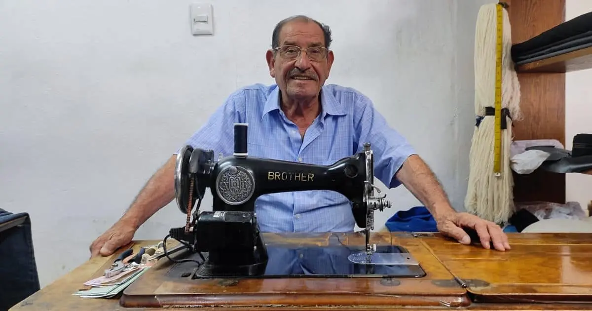 Gustavo Rosas, un artista del buen vestir en Hermosillo desde 1959