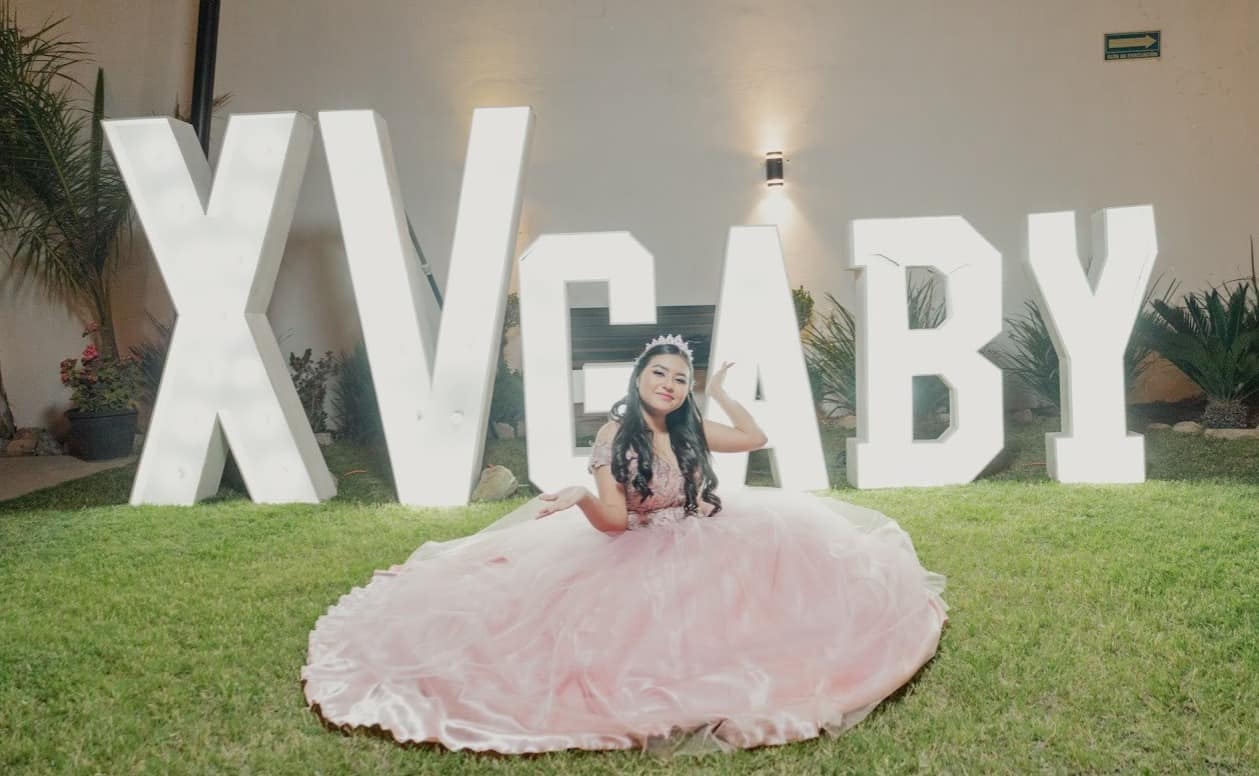 Gaby Sánchez Vázquez cumplió XV años 