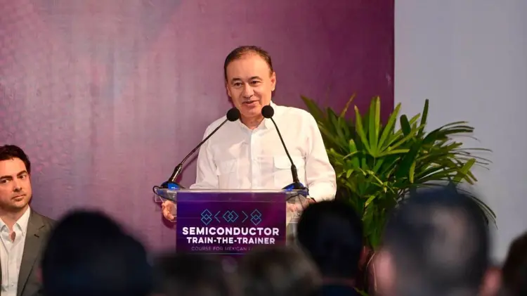 Inaugura Alfonso Durazo diplomado nacional de semiconductores (Foto: Especial/EXPRESO)