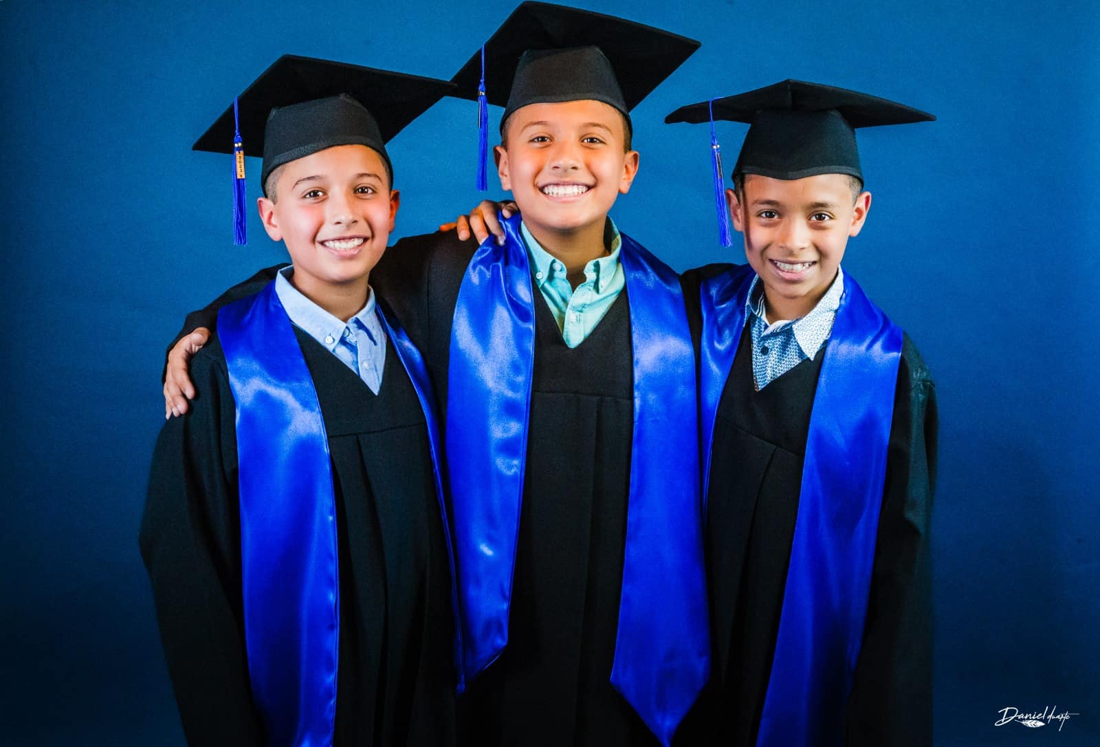Alumnos del Colegio Americano del Pacífico S.C. se gradúan de primaria