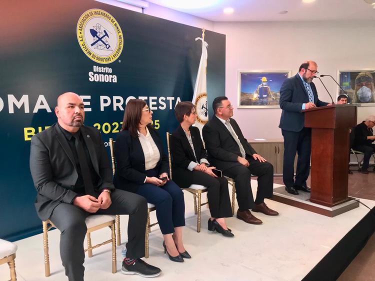David Ramos Félix asume la presidencia de la AIMMGM Distrito Sonora