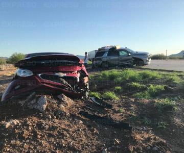 Estadounidenses se accidentan en carretera Hermosillo-Guaymas