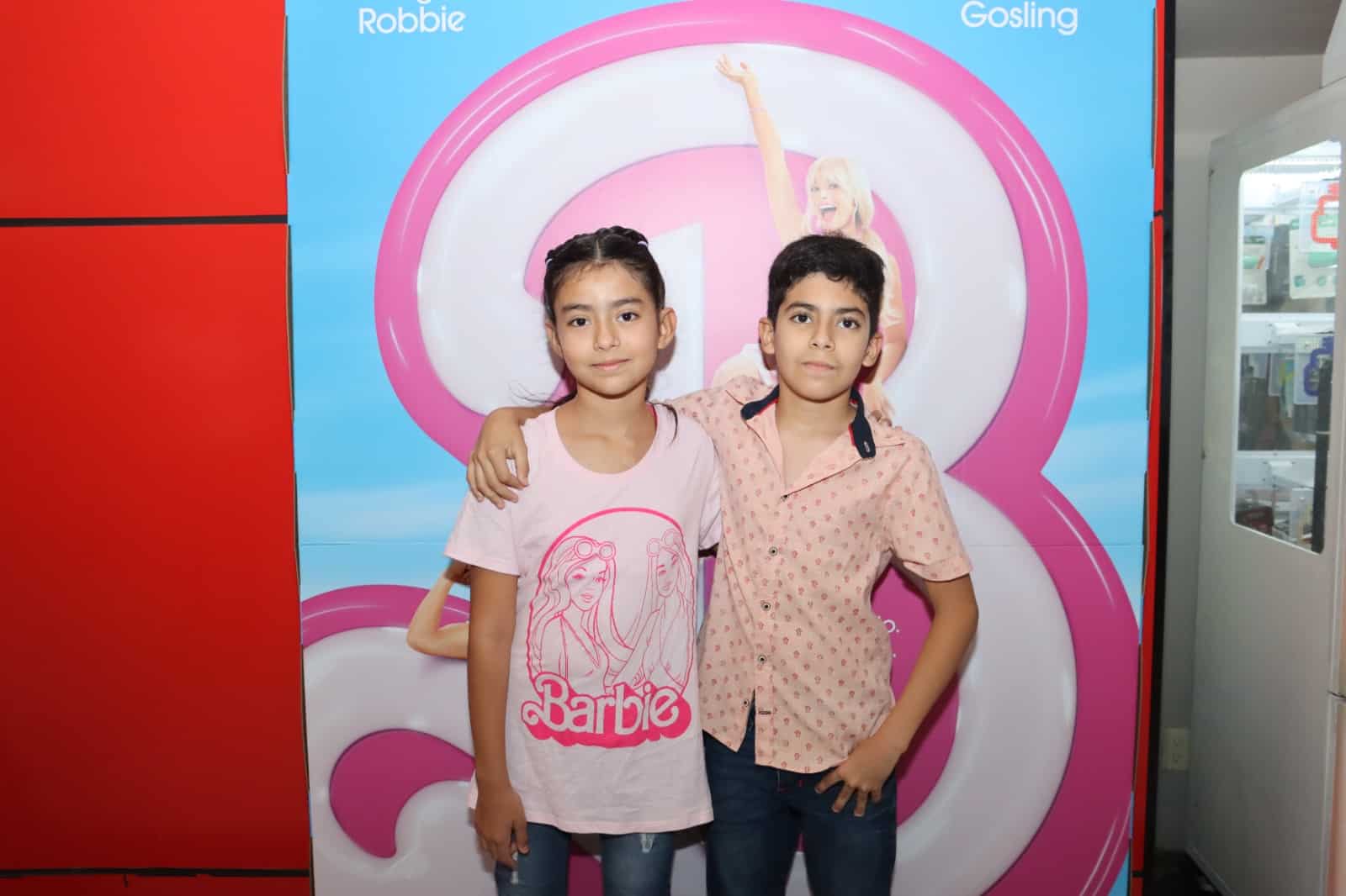 Disfrutan del estreno de Barbie