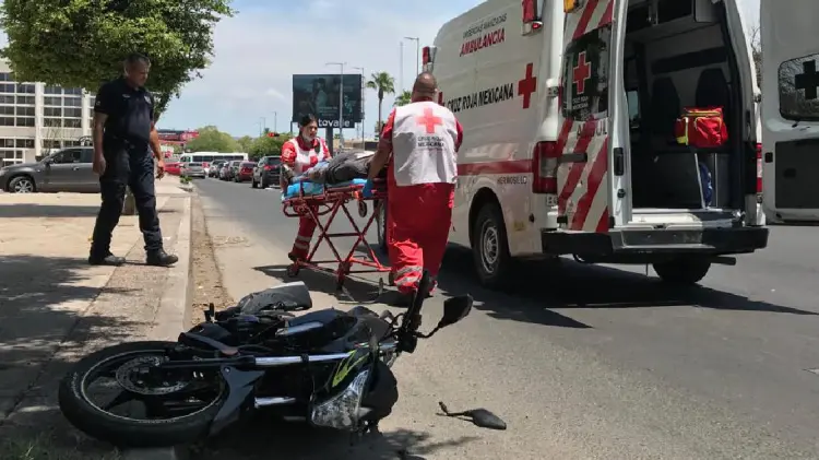 Motociclista termina lesionado tras ser impactado por carro (Foto:Jorge Flores/EXPRESO)