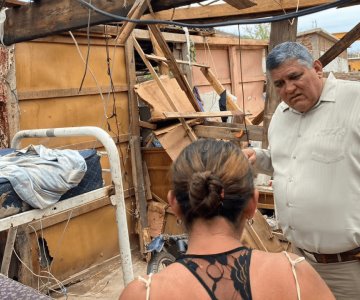 Continúan trabajos para restablecer servicios de agua y energía en Empalme