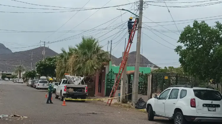 Restablecimiento de energía en Guaymas registra un 95% de avance (Foto:Blanca Ruelas/EXPRESO)