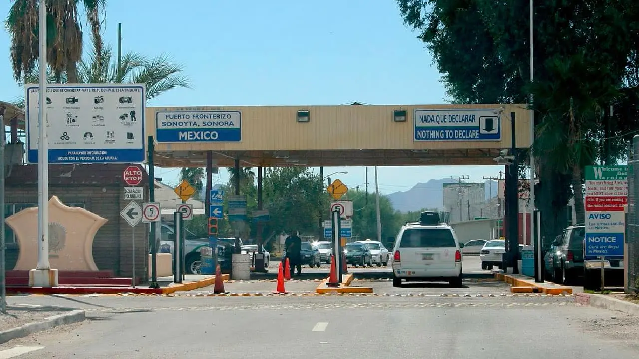 Más de 6 millones de vehículos cruzan a Sonora por Lukeville y San Luis