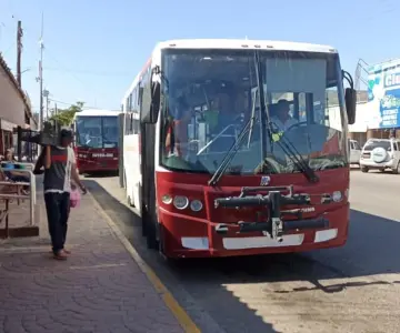 Después de dos meses, encienden aire acondicionado en camiones de Navojoa