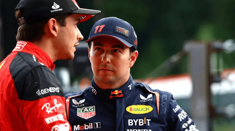 Charles y Checo saldrán al frente de la parrilla este domingo en Bélgica. (Foto: Cortesía)