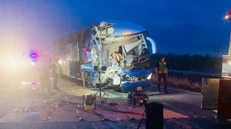 Aparatoso choque carretero dejó 22 lesionados en Altar-Santa Ana (Foto:Especial/EXPRESO)