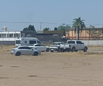 Hallan cuerpo sin vida de un hombre dentro de un campo en colonia Sahuaro