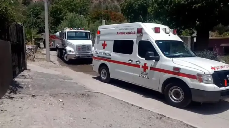 Bomberos combatieron incendio de domicilio en El Rachito (Foto:Tadeo Cruz/EXPRESO)