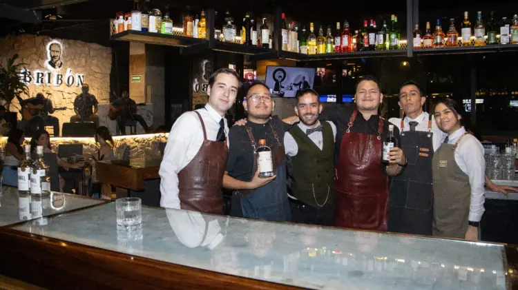 Ofrecen noche especial con menú sorpresa en restaurante Bribón 